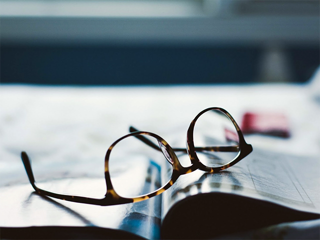 EYEWEAR MANUFACTURER - WEST MIDLANDS